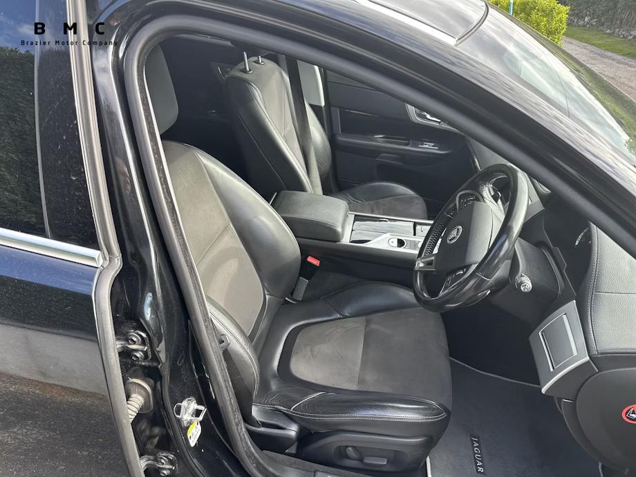 Jaguar XF 2.2d Sport Sportbrake 5dr Diesel Auto Euro 5 (s/s) (200 ps)