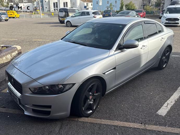 Jaguar XE 2.0d Prestige Saloon 4dr Diesel Manual Euro 6 (s/s) (163 ps)