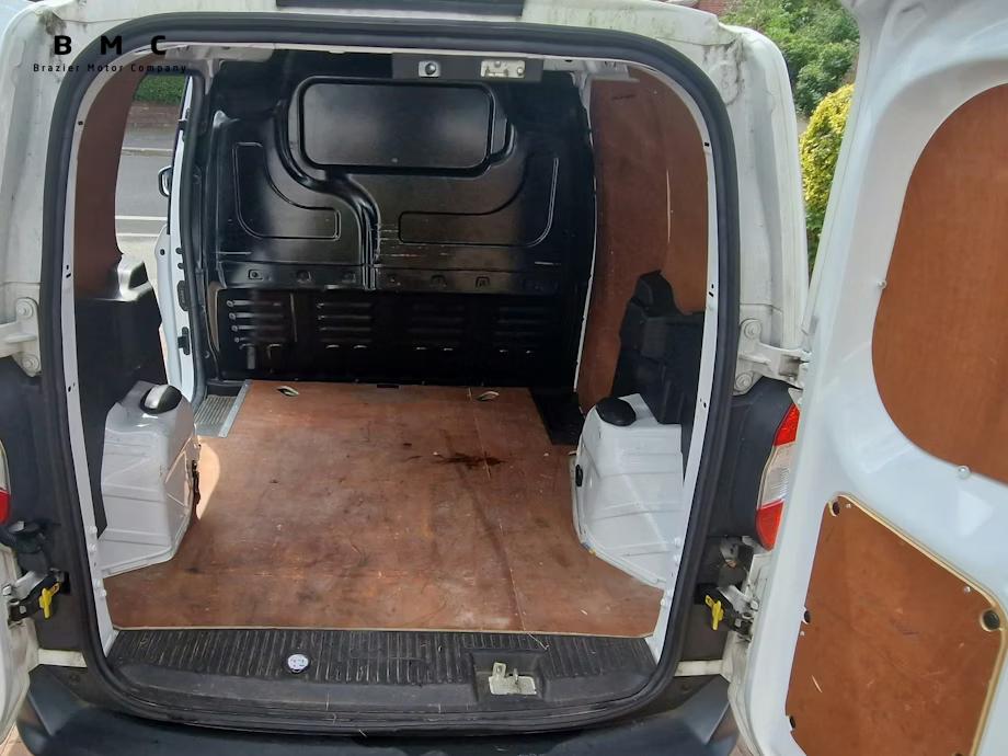 Ford Transit Courier 1.5 TDCi Limited Panel Van 5dr Diesel Manual L1 Euro 6 (100 ps)